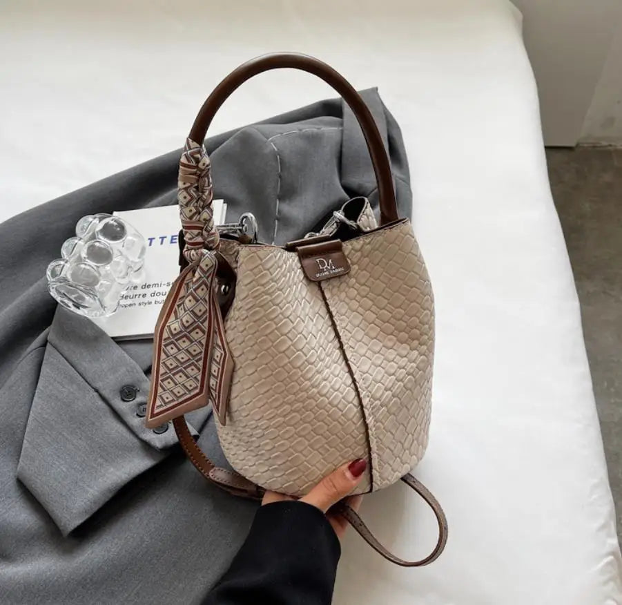 Fashionable Smal Handbag