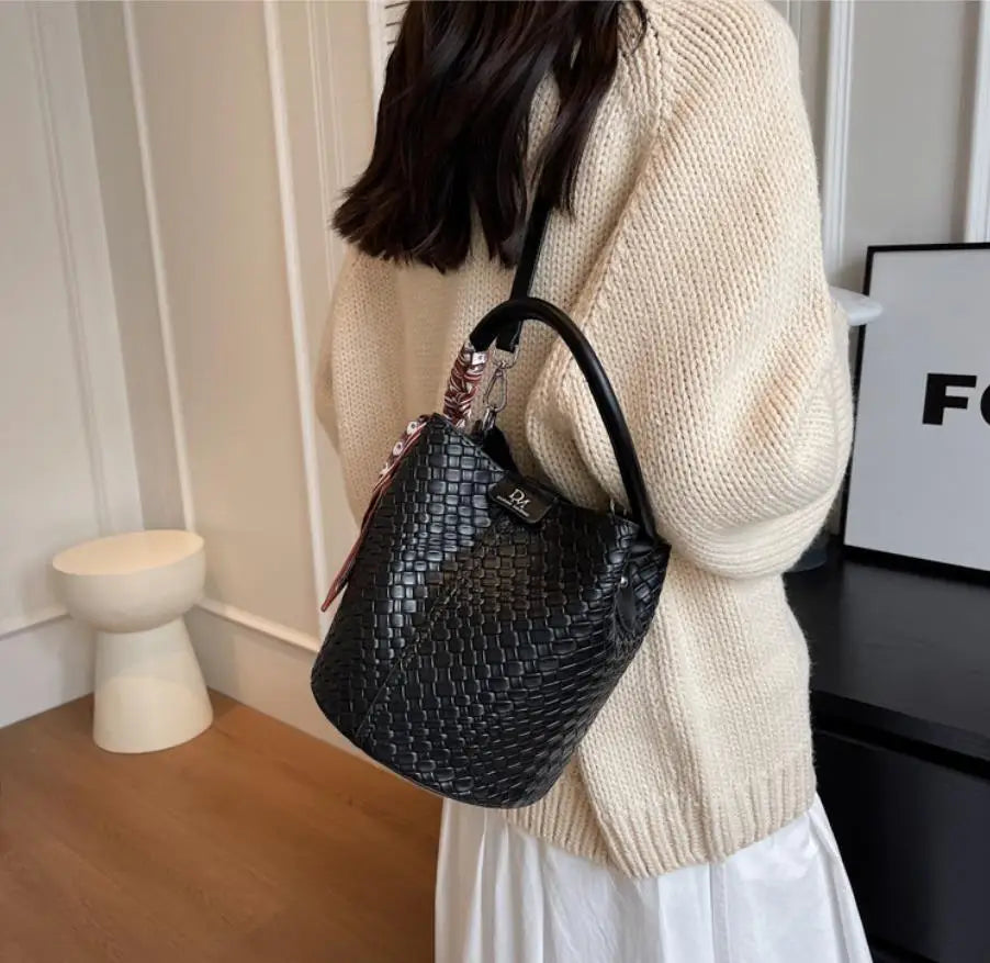 Fashionable Smal Handbag
