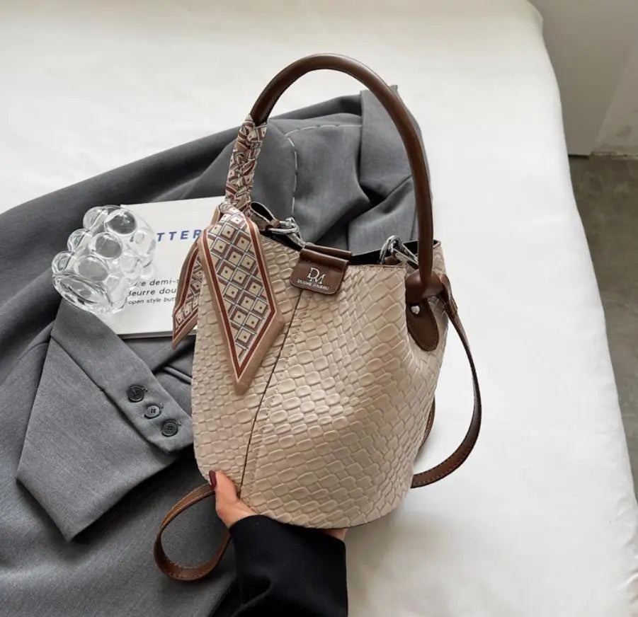 Fashionable Smal Handbag