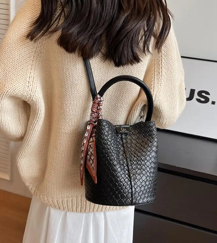Fashionable Smal Handbag
