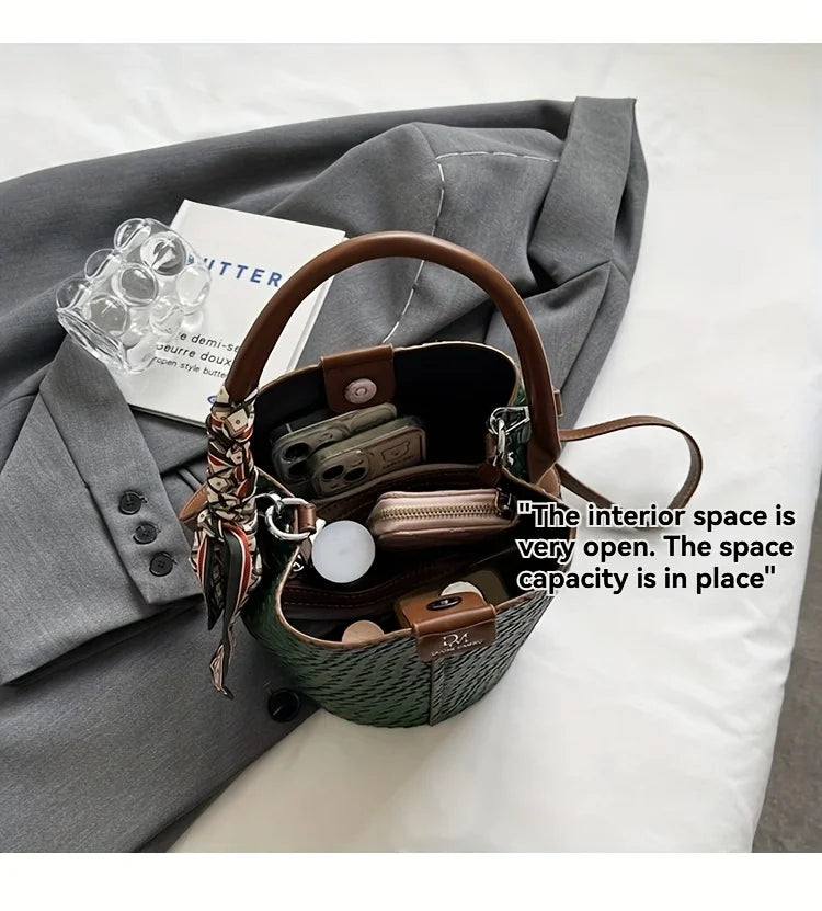 Fashionable Smal Handbag