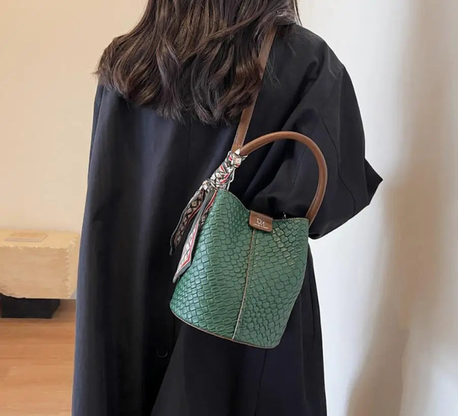 Fashionable Smal Handbag