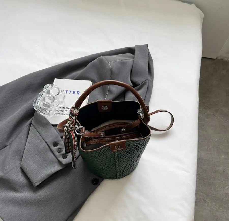 Fashionable Smal Handbag